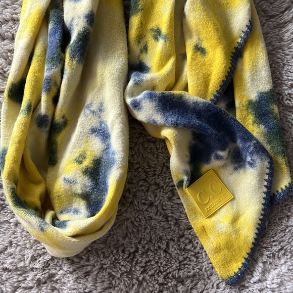 C&C Infinity Scarf - Picture 3 of 7